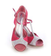 Zapato de tacon rosa y plata elegante