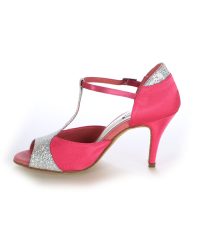 Zapato de tacon rosa y plata elegante
